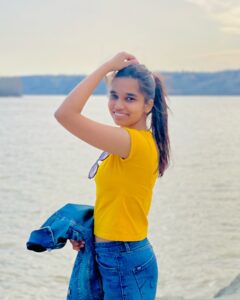 priya_verma015_1744633239_3610567765115821750_51138443277